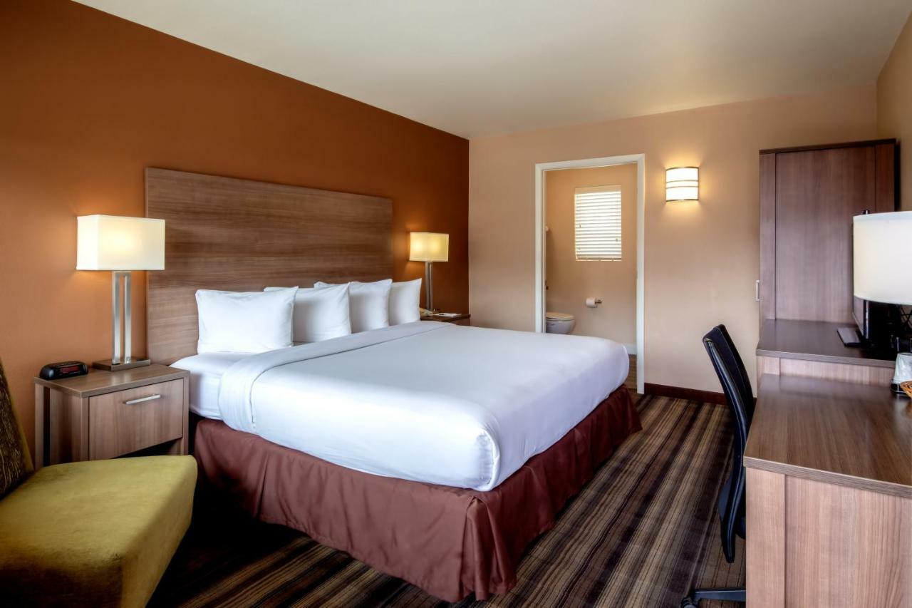 Boulder University Inn エクステリア 写真