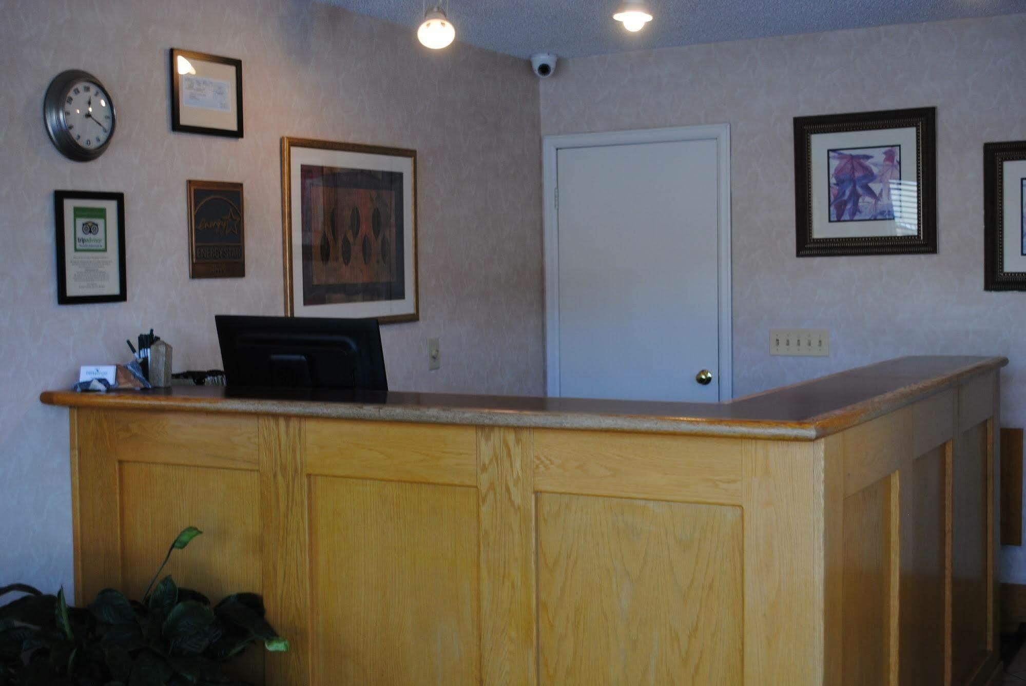 Boulder University Inn エクステリア 写真